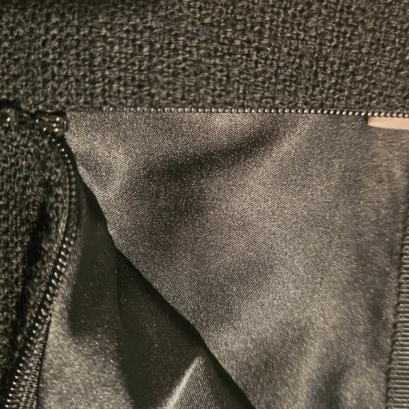 Elegant vintage Elie Tahari wool skirt with beaded embroidery (see sizing below) - Picture 6 of 16